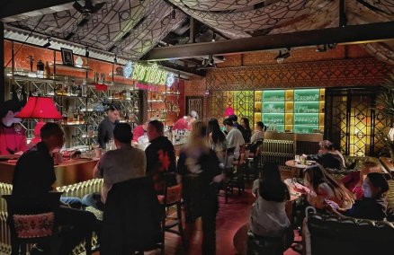 Photo: Mahaniyom, a bar serving Siam Gin in Bangkok