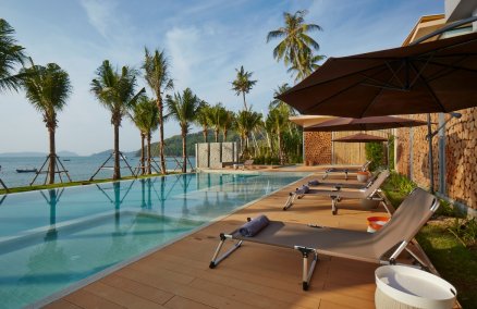 Pool villa exterior