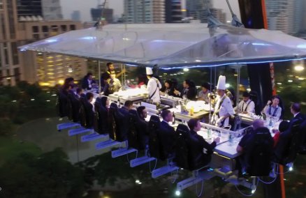 Dinner in the Sky