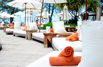 Poolside king size sunbeds 