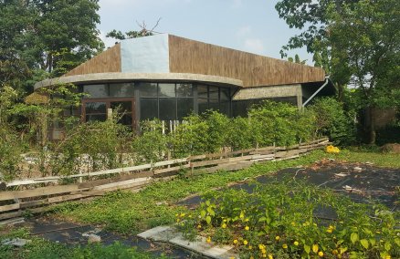 Mitr Samphan Brewpub